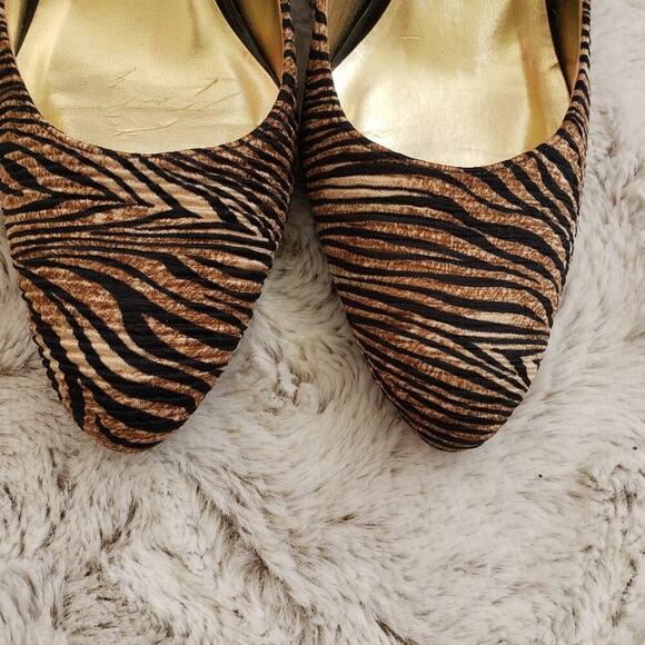 J RENEE ANIMAL ZEBRA PRINT BROWN/BLACK PUMP 8.5 - Picture 5 of 5
